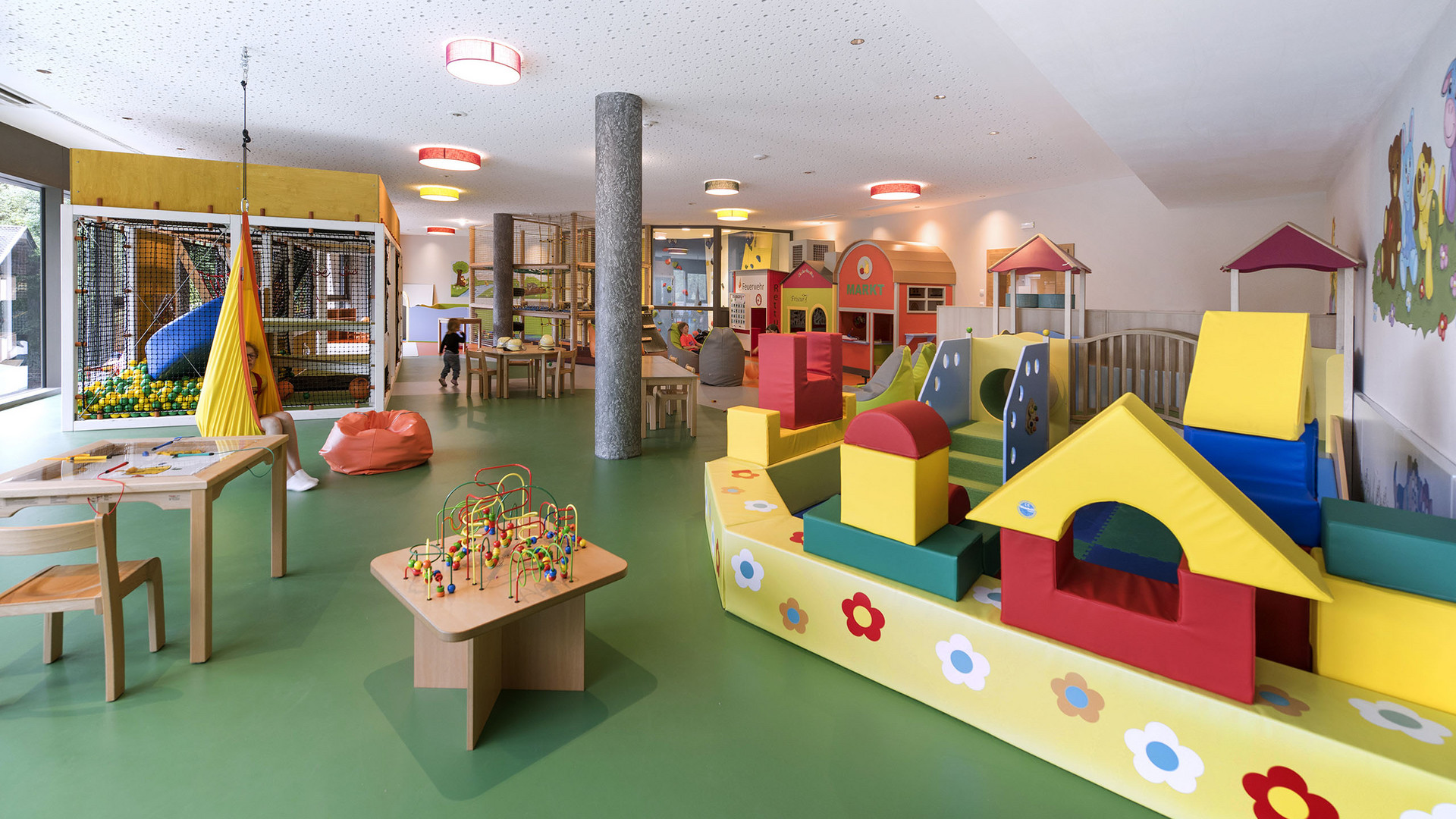 Quellenhof, your hotel with childcare in South Tyrol Quellenhof, your hotel with childcare in South Tyrol