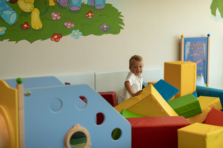Quellenhof, your hotel with childcare in South Tyrol Quellenhof, your hotel with childcare in South Tyrol