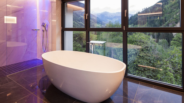 Des heures de bien-être exclusives dans notre chalet avec piscine au Tyrol du Sud Des heures de bien-être exclusives dans notre chalet avec piscine au Tyrol du Sud